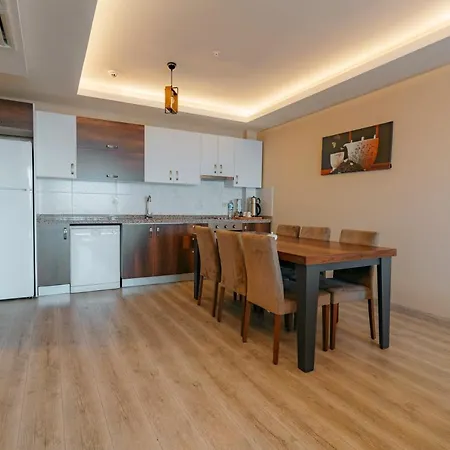 فندق Empula & Residences 4*
