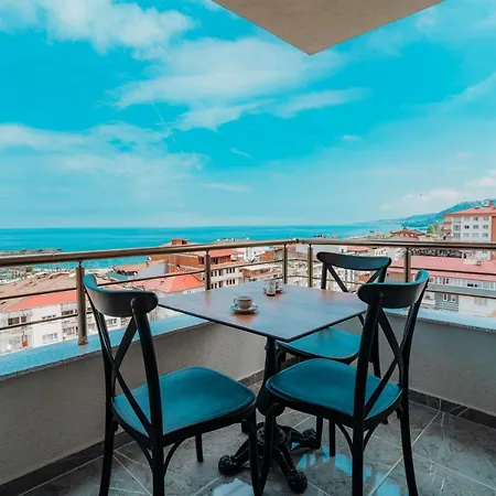 Empula & Residences 酒店