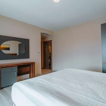 فندق Empula & Residences