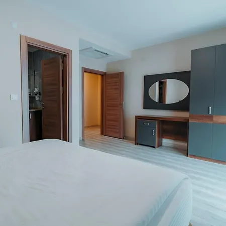 Empula & Residences 酒店