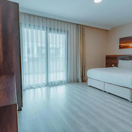 Ξενοδοχείο Empula & Residences 4*