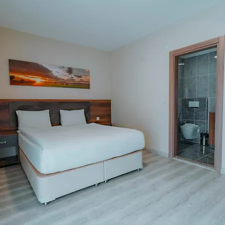 فندق Empula & Residences 4*
