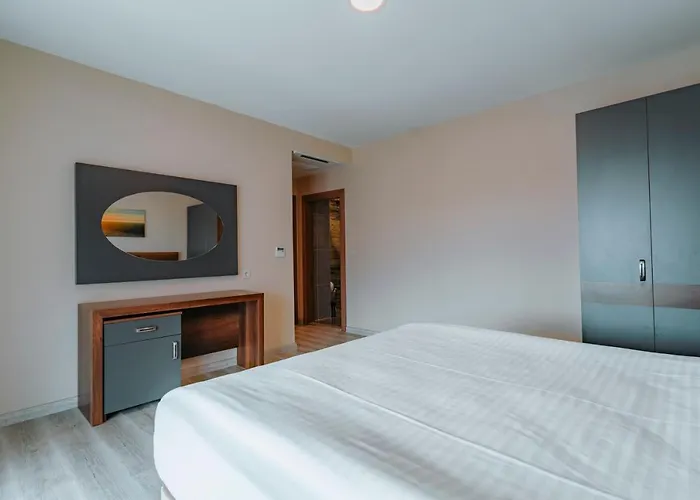 Ξενοδοχείο Empula & Residences