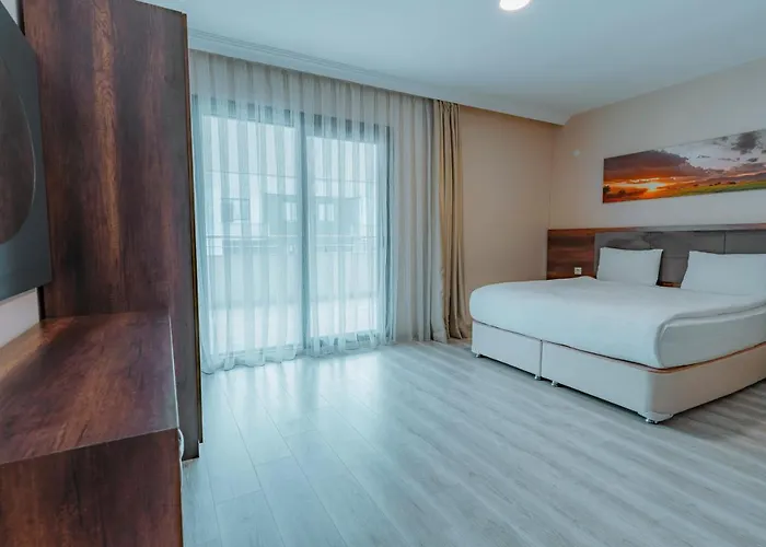 Ξενοδοχείο Empula & Residences 4*