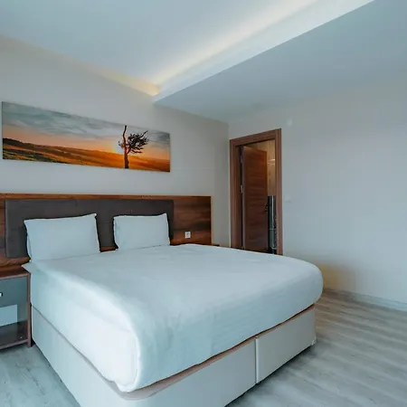 Empula & Residences Hotel