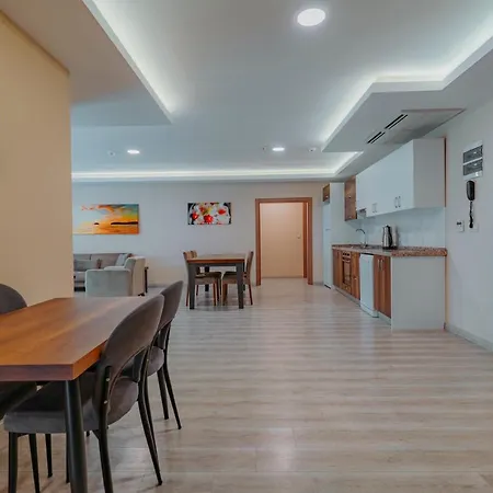 Empula & Residences Hotel 4*