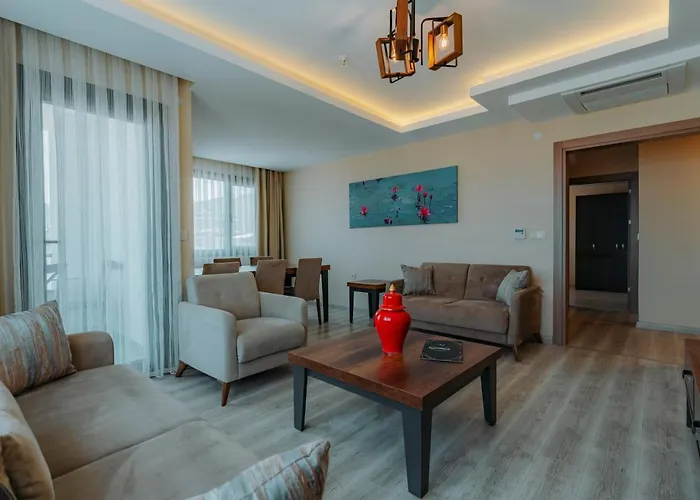 מלון Empula & Residences 4*