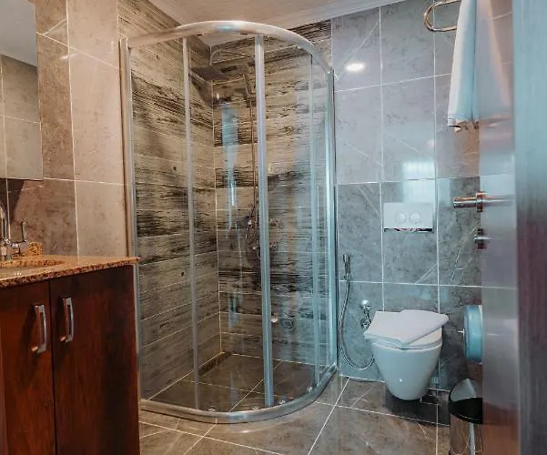 מלון Empula & Residences