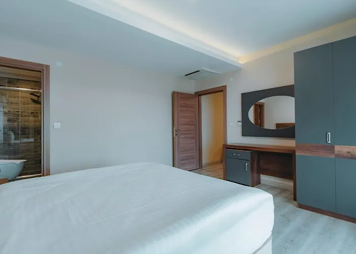 Empula & Residences מלון 4*
