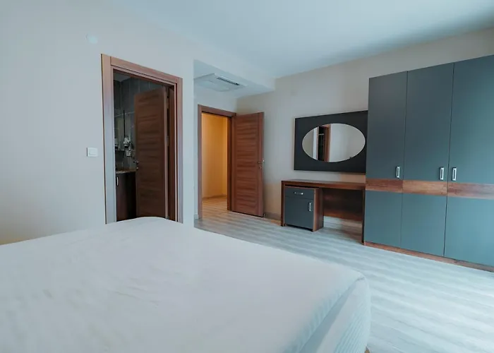 Empula & Residences מלון